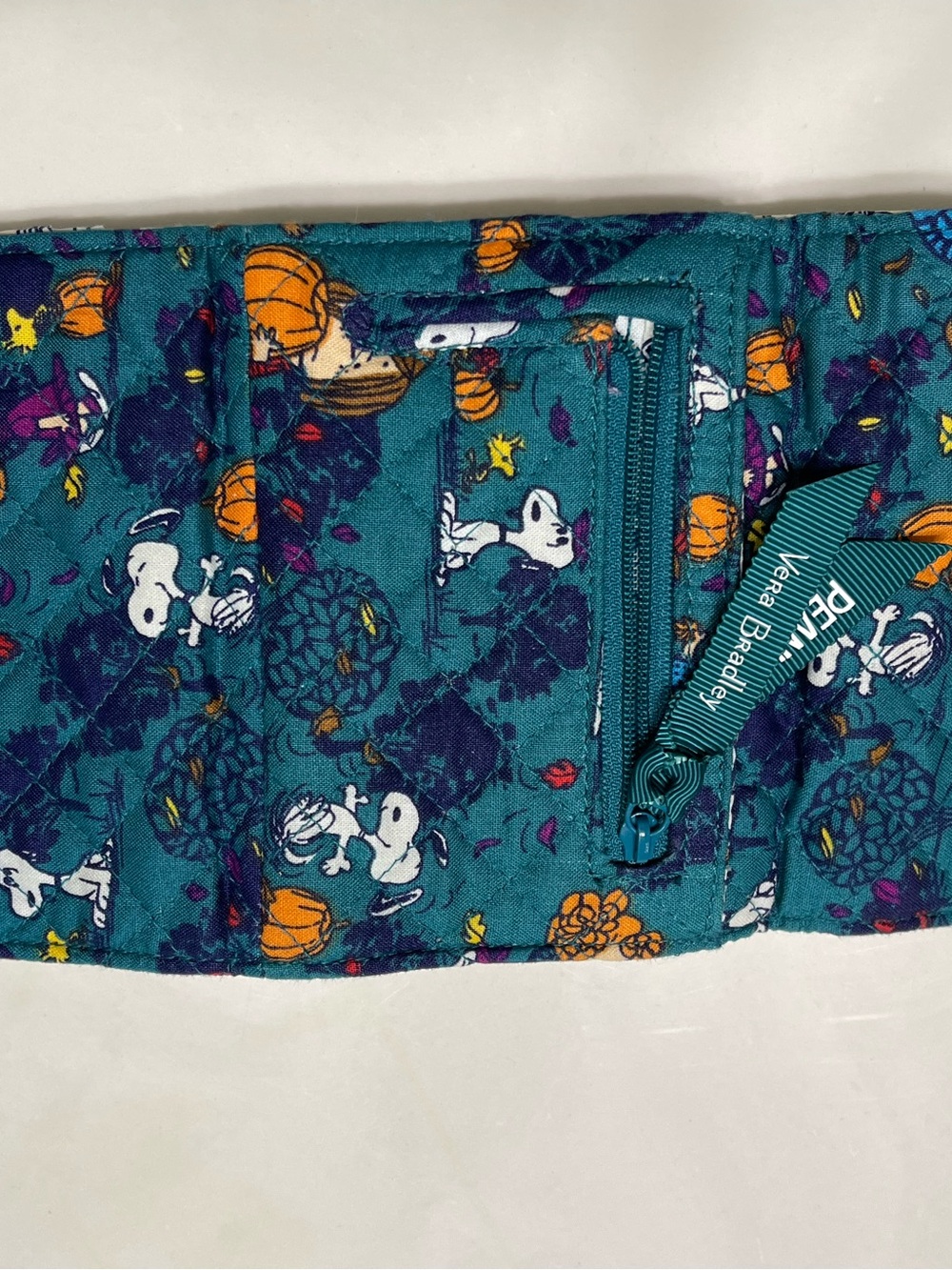 Vera Bradley x Peanuts Trifold Wallet featuring the limited-e - Picture 4 of 6